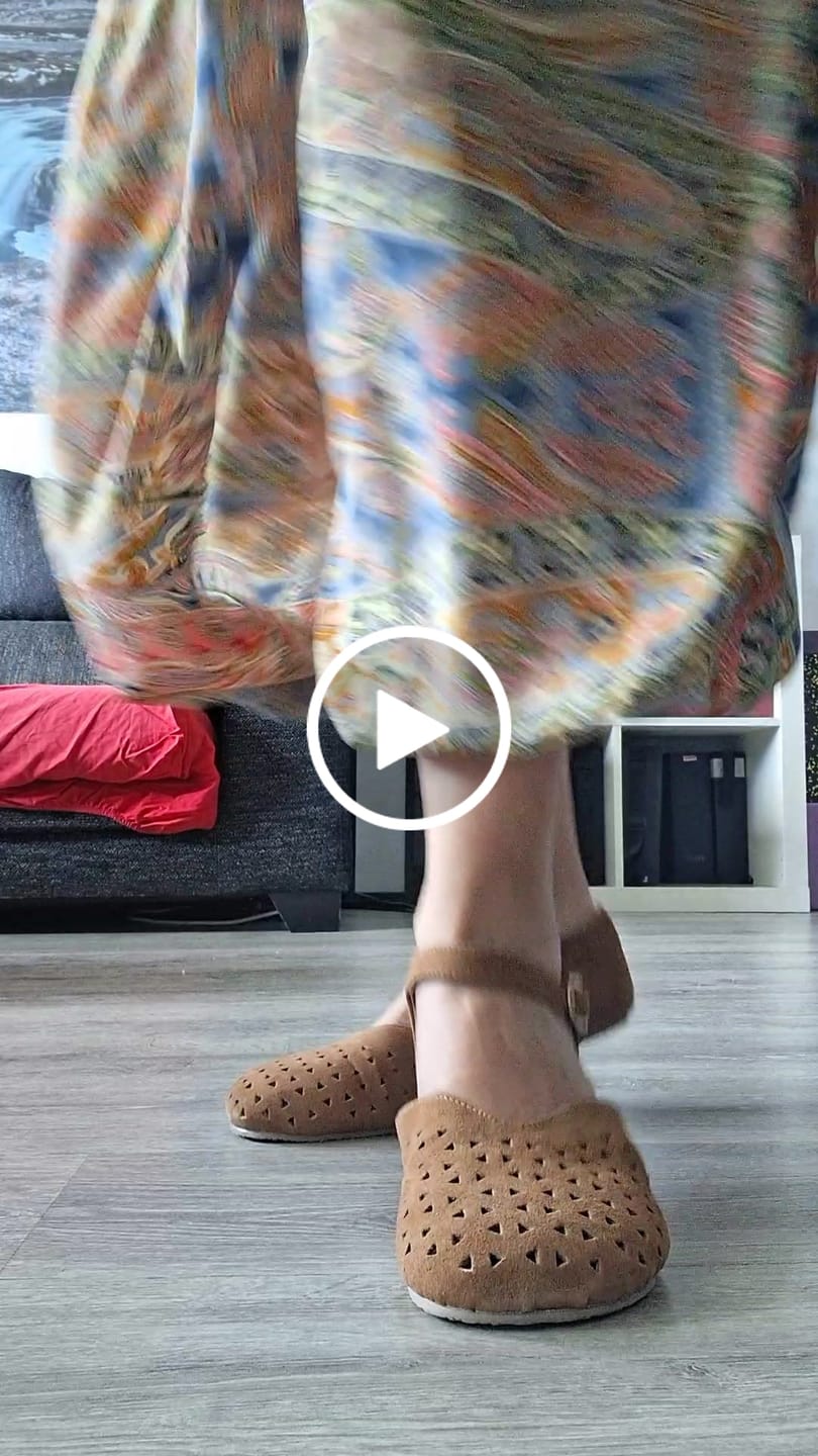 Customer video review of Roots Airelle Camel
