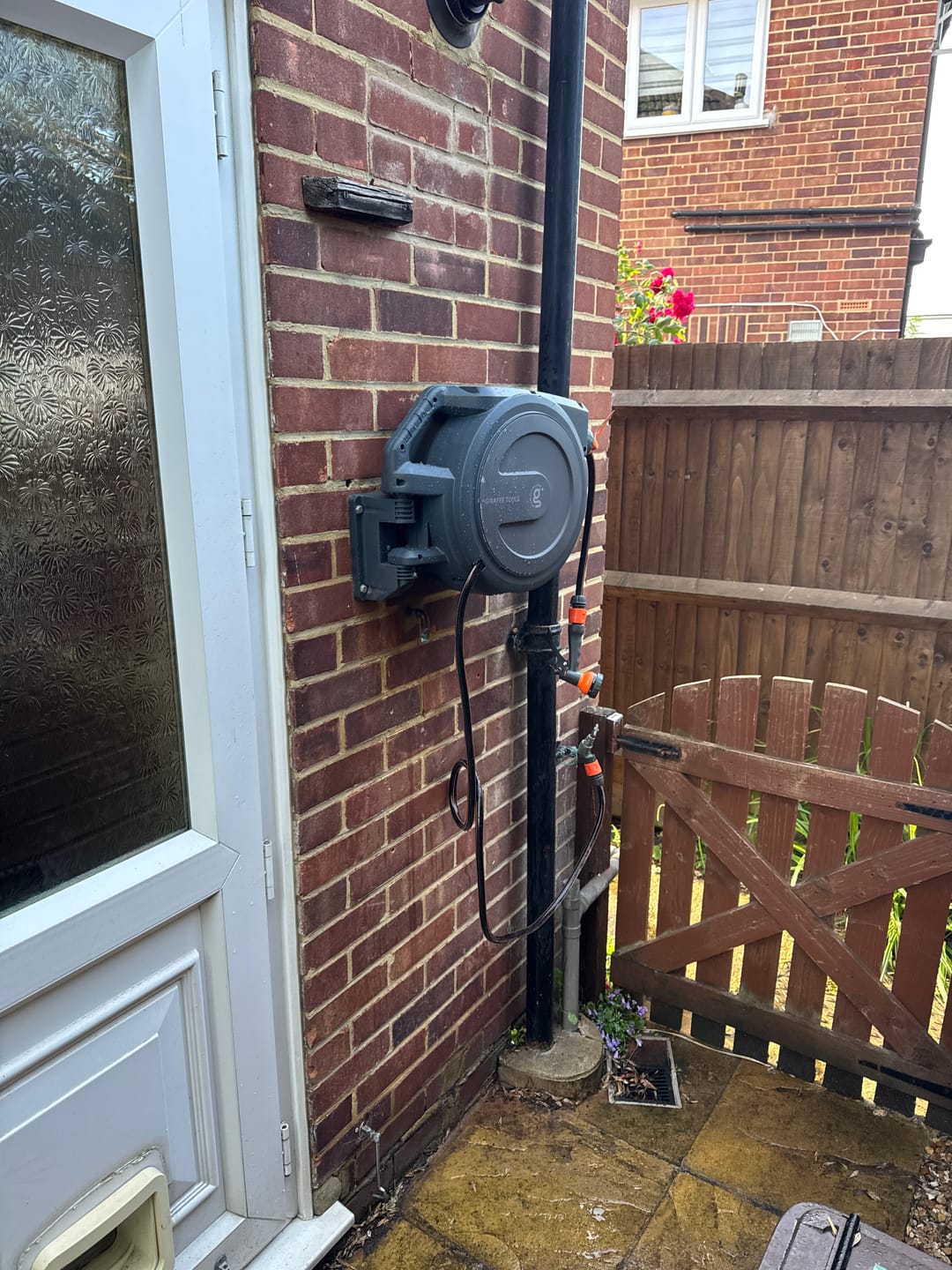 Customer photo review of Retractable Garden Hose Reel-1/2in-25m