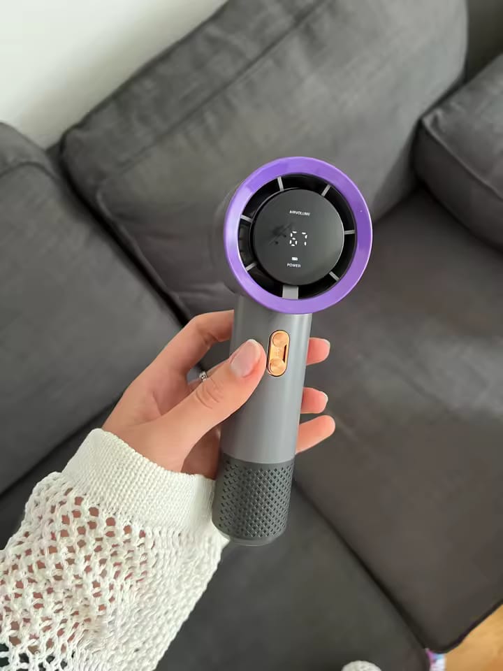 Customer photo review of Handheld Mini Fan – 199 Speeds, 6 Blades, Brushless Motor