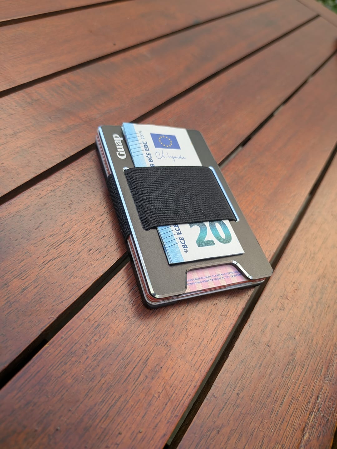 Customer photo review of Guap Smart Wallet