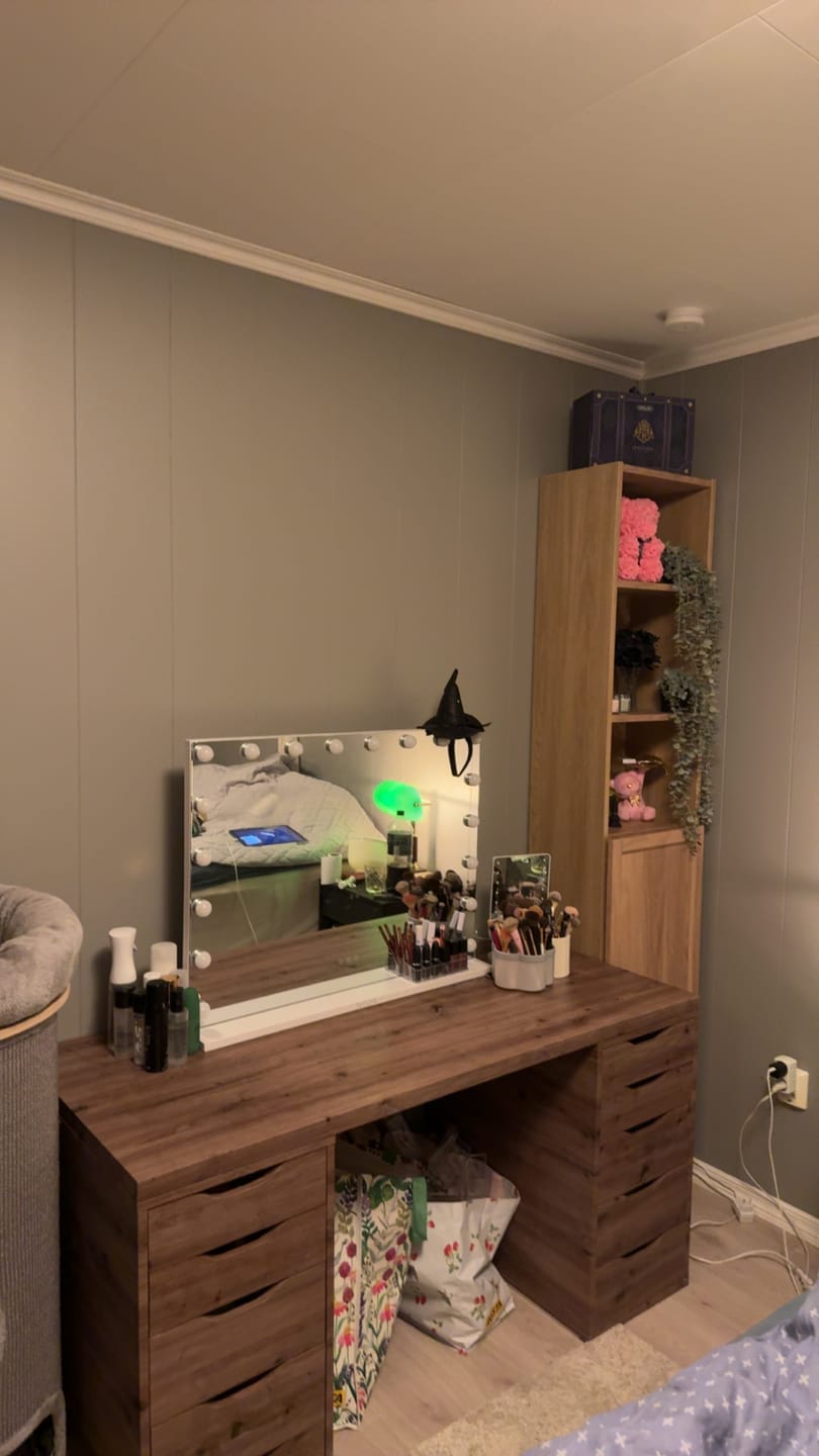 Customer photo review of Artisan Oak kontaktplast