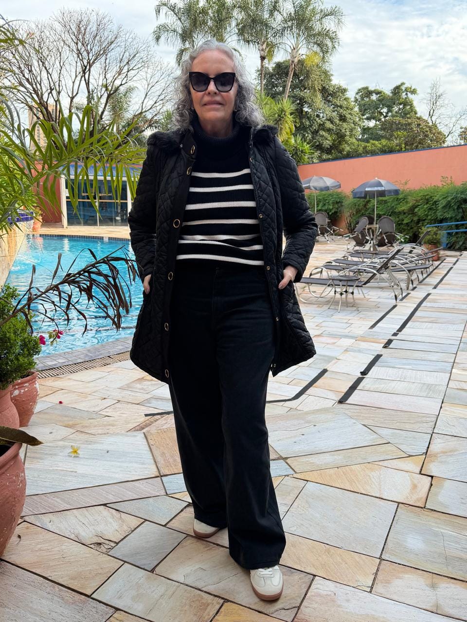 Customer photo review of Calça Jeans Wide Leg Buriti Preta