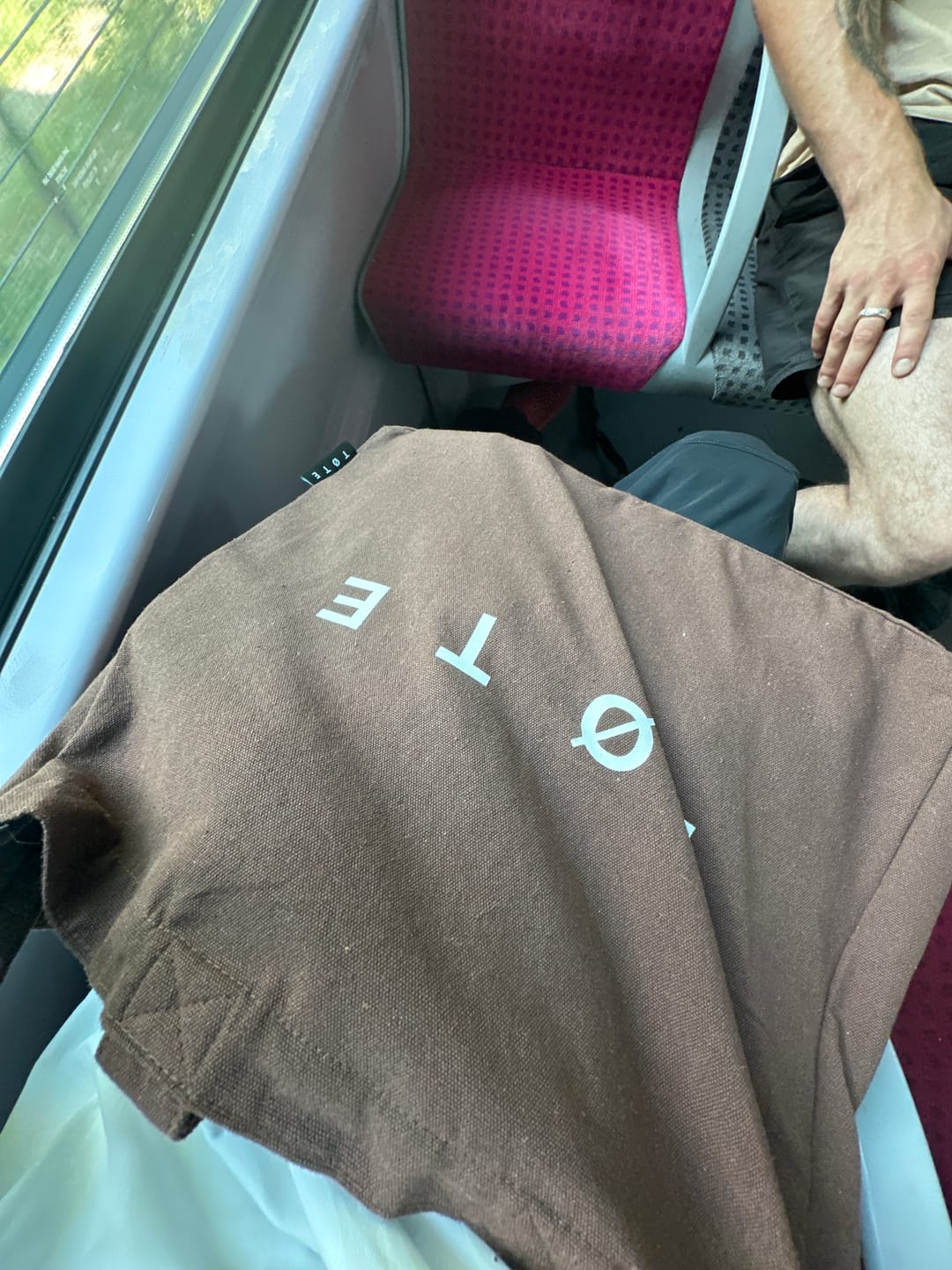 Customer photo review of Brown TØTE Bag