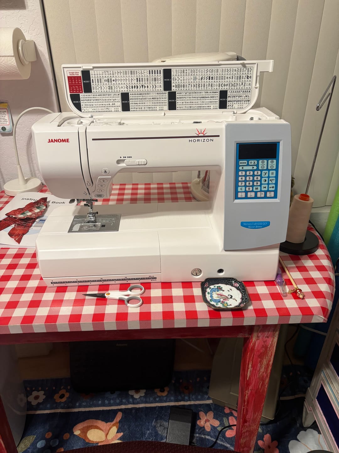 Customer photo review of Janome Horizon MC8200QCPSE Computerized Sewing Machine with FREE Bundle