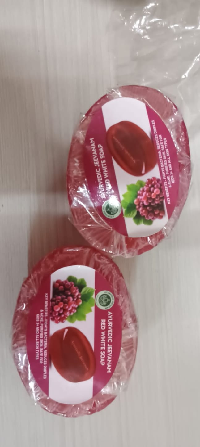 Customer photo review of Ayurvedic Jeevanam Red Wine Moisturising Soap For Face & Body