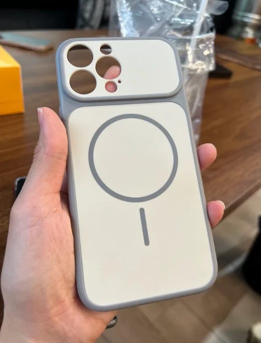 Customer photo review of LuxuryKase Magnetic Converter Case | Built-in Camera Lens Protection | iPhone 17 Pro Series Inspired Camera Design | MagSafe Compatible | Dual-Tone Colour Finish For iPhone