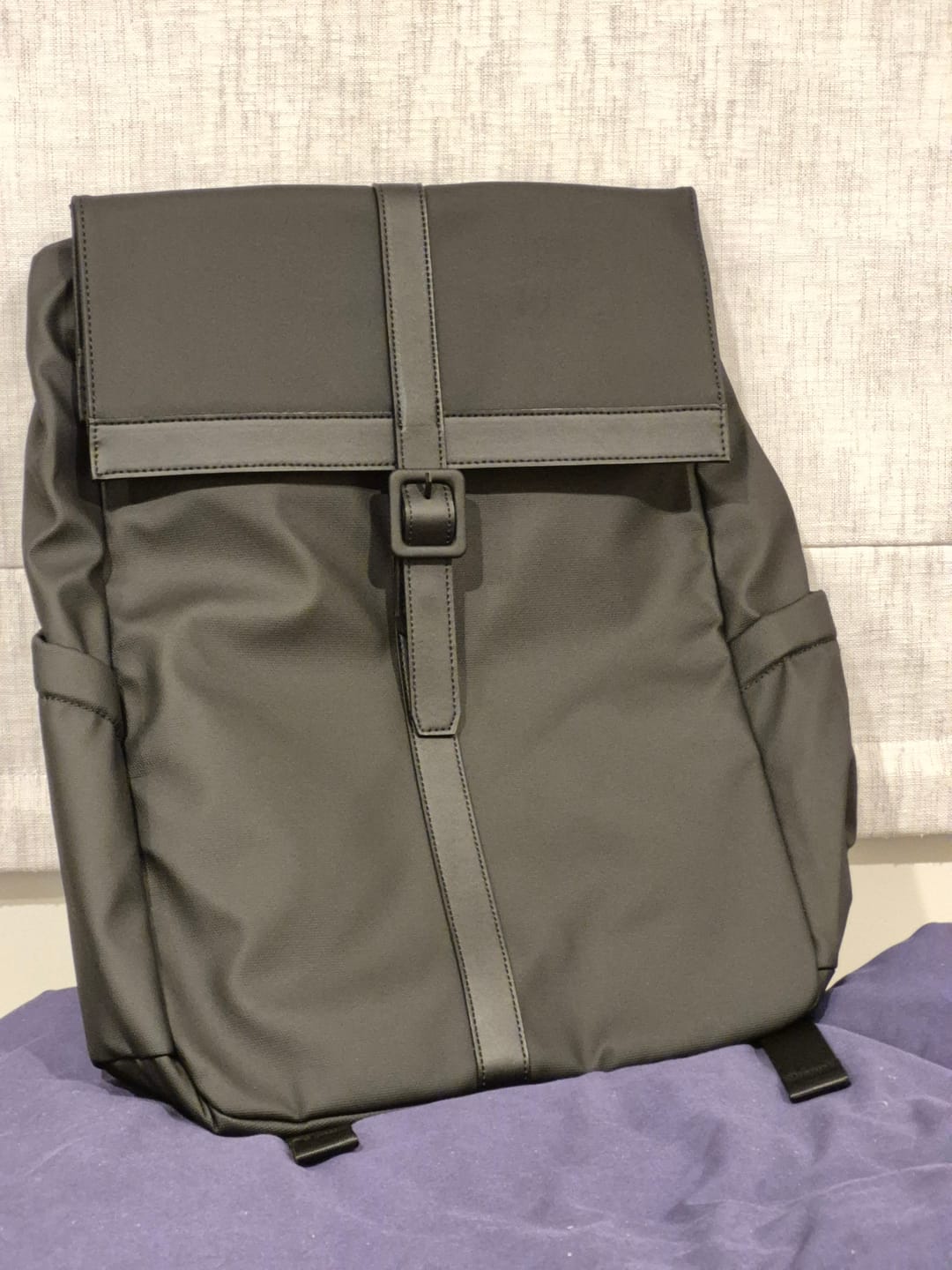 Customer photo review of Commuting: Professional Stylish Lightweight Everyday Backpacks