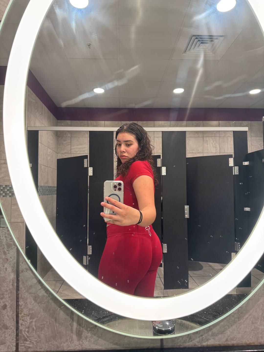 Customer photo review of Halo Rise Crop Tee - Wine Red