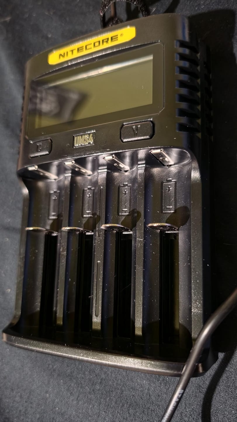 Customer photo review of UMS4 Charger - 3A