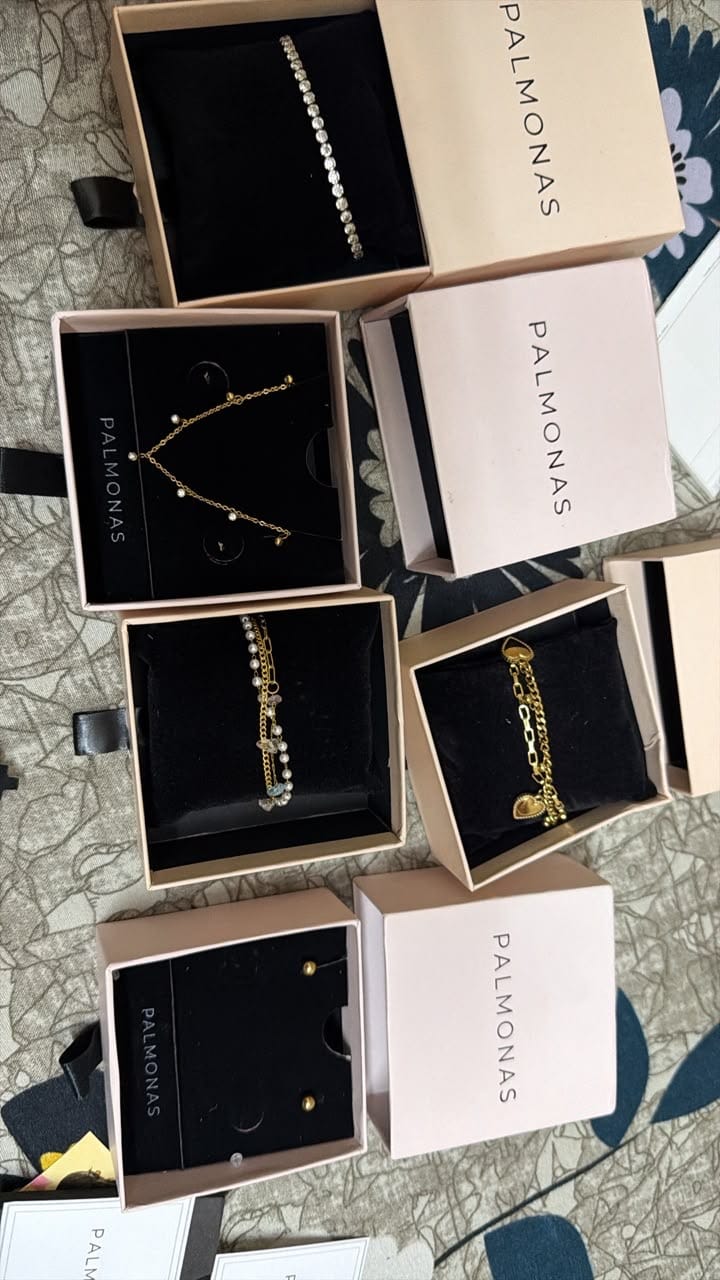 Customer photo review of Multiple Stones Necklace