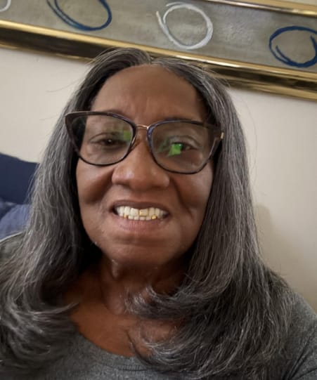 Customer photo review of Luvwin Salt & Pepper Gray Beginner Friendly Glueless Straight Wig 100% Human Hair