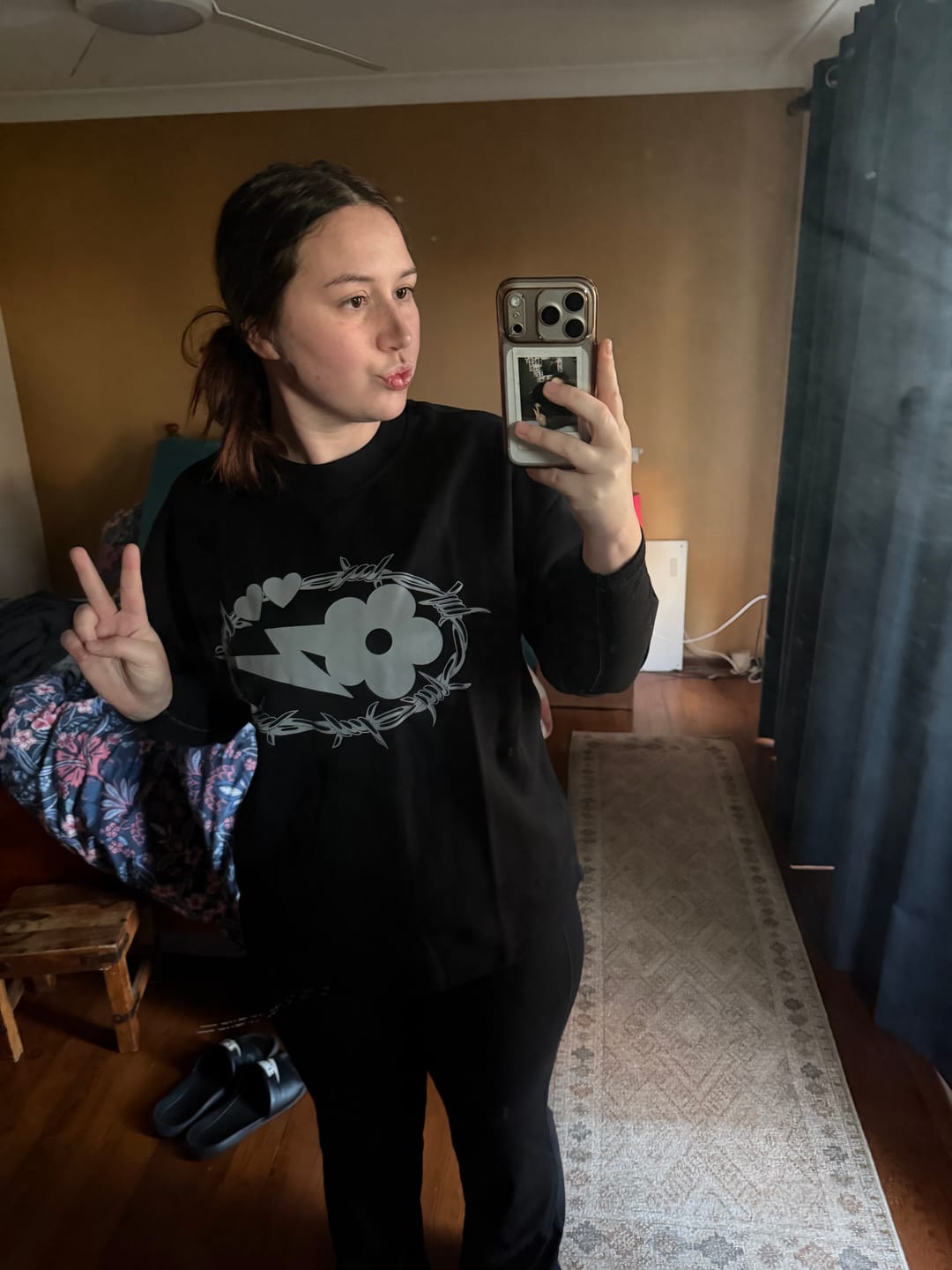 Customer photo review of '  ELLIOTT’S Tee
