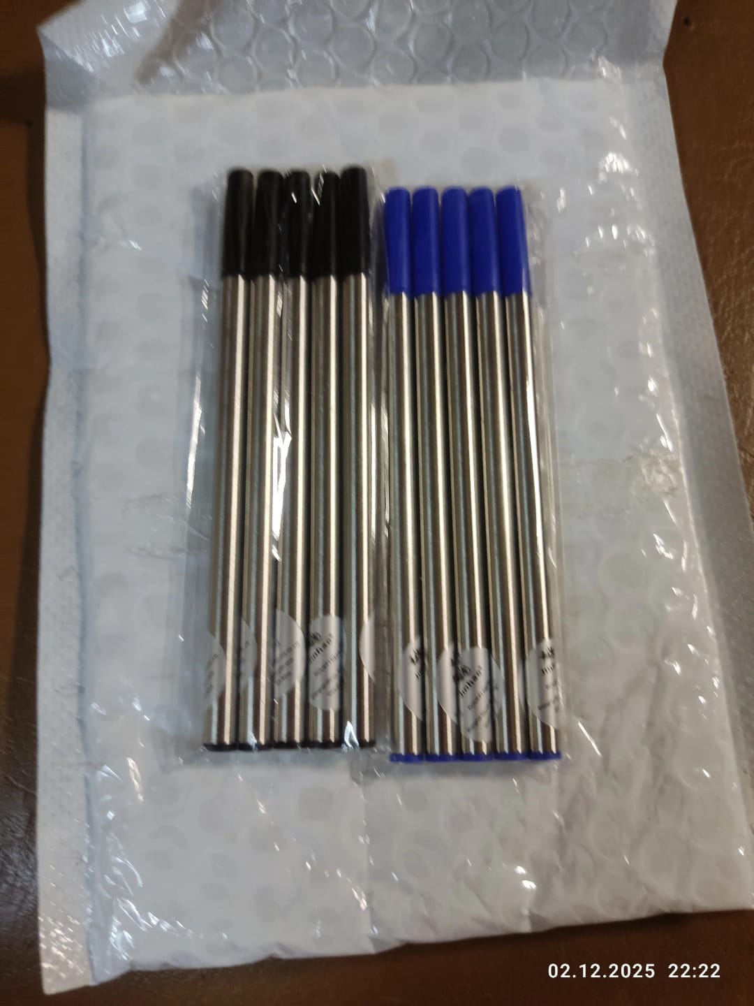Customer photo review of Universal Rollerball Pen Refills (10 Pieces)