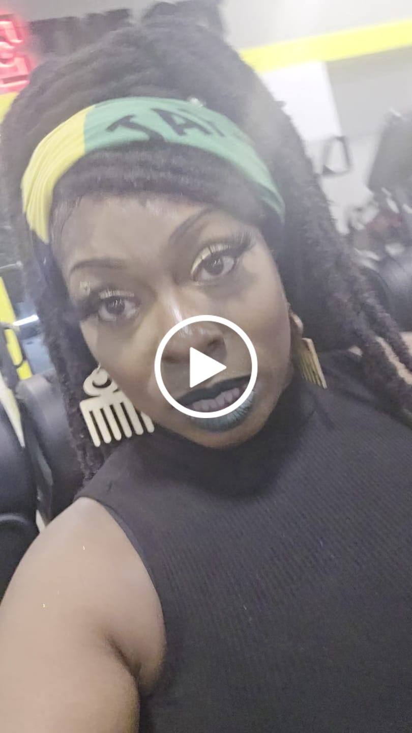 Customer video review of Soft And Distressed Faux Butterfly Locs Pre Bleached Swiss HD Full Lace Wig