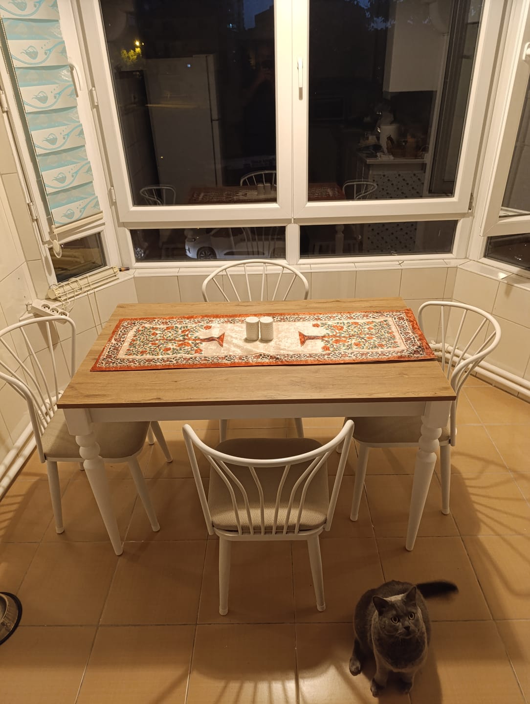 Customer photo review of Rani JC102 Mutfak Masa Sandalye Takımı Sepet Ceviz - Beyaz
