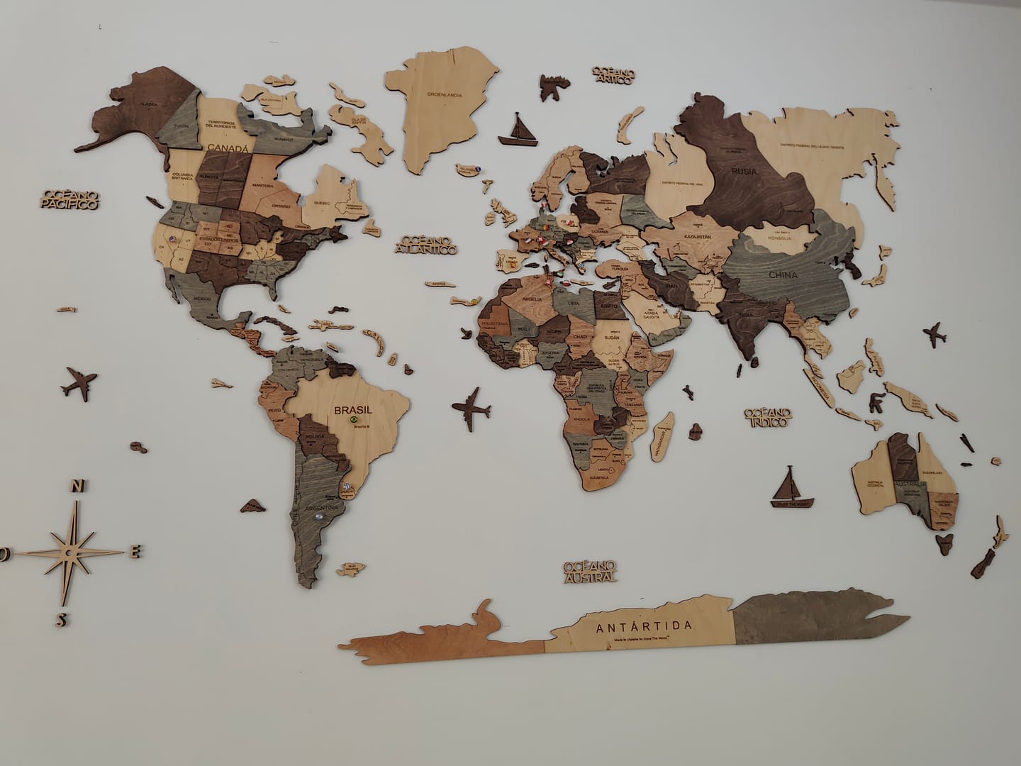 Customer photo review of 3D Wooden World Map Smokey