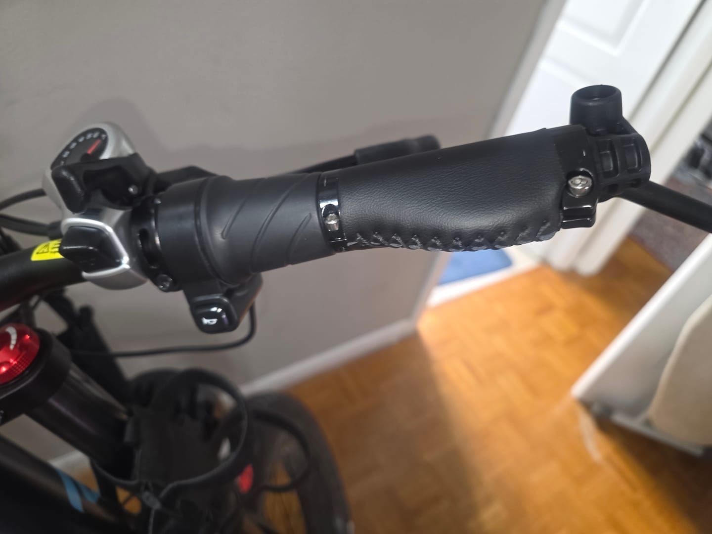 Customer photo review of Twist Throttle with Grips (Right-Hand Only)