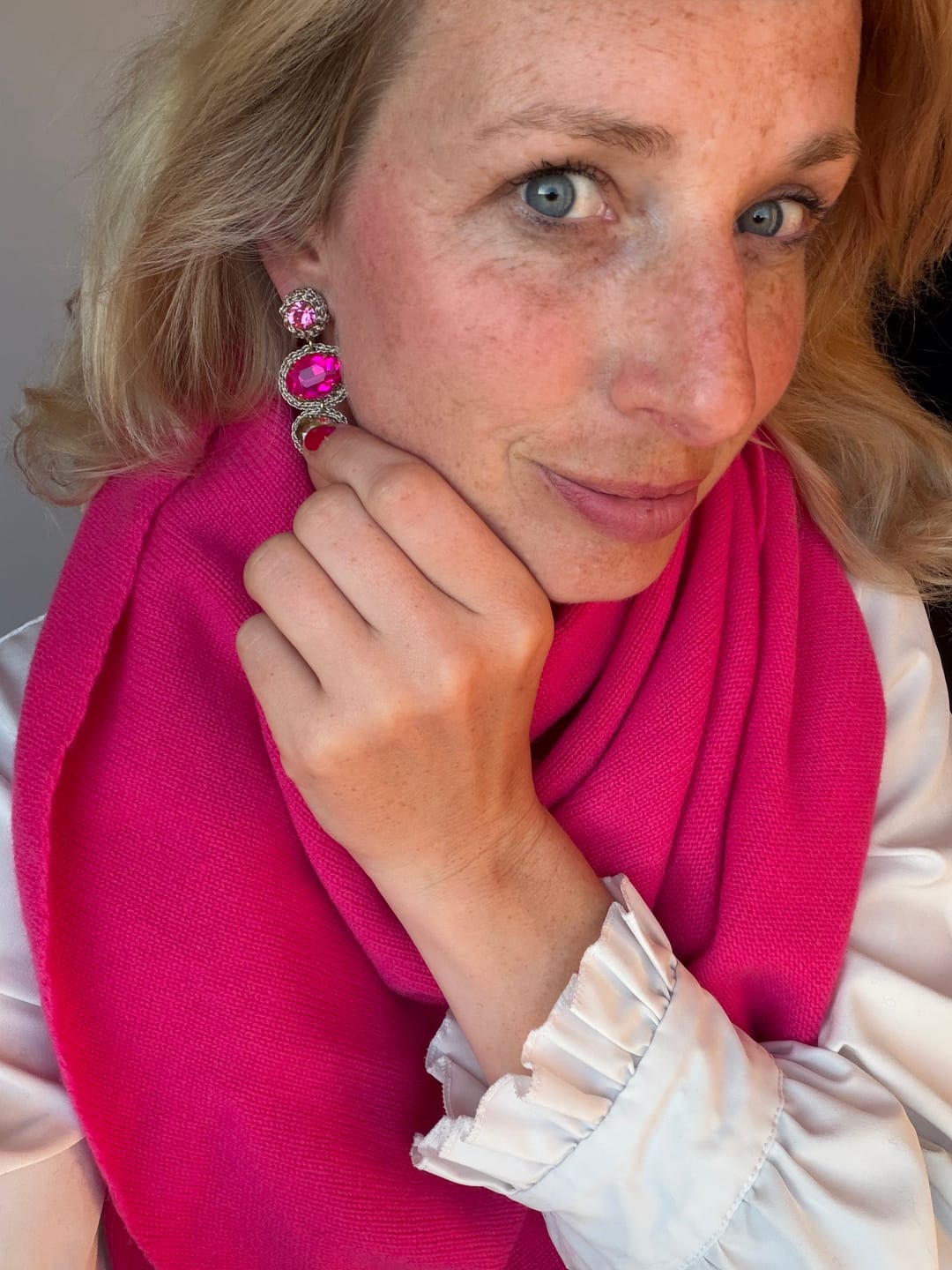 Customer photo review of Funkelnde Statement-Ohrringe in Rosa, Pink und Champagner