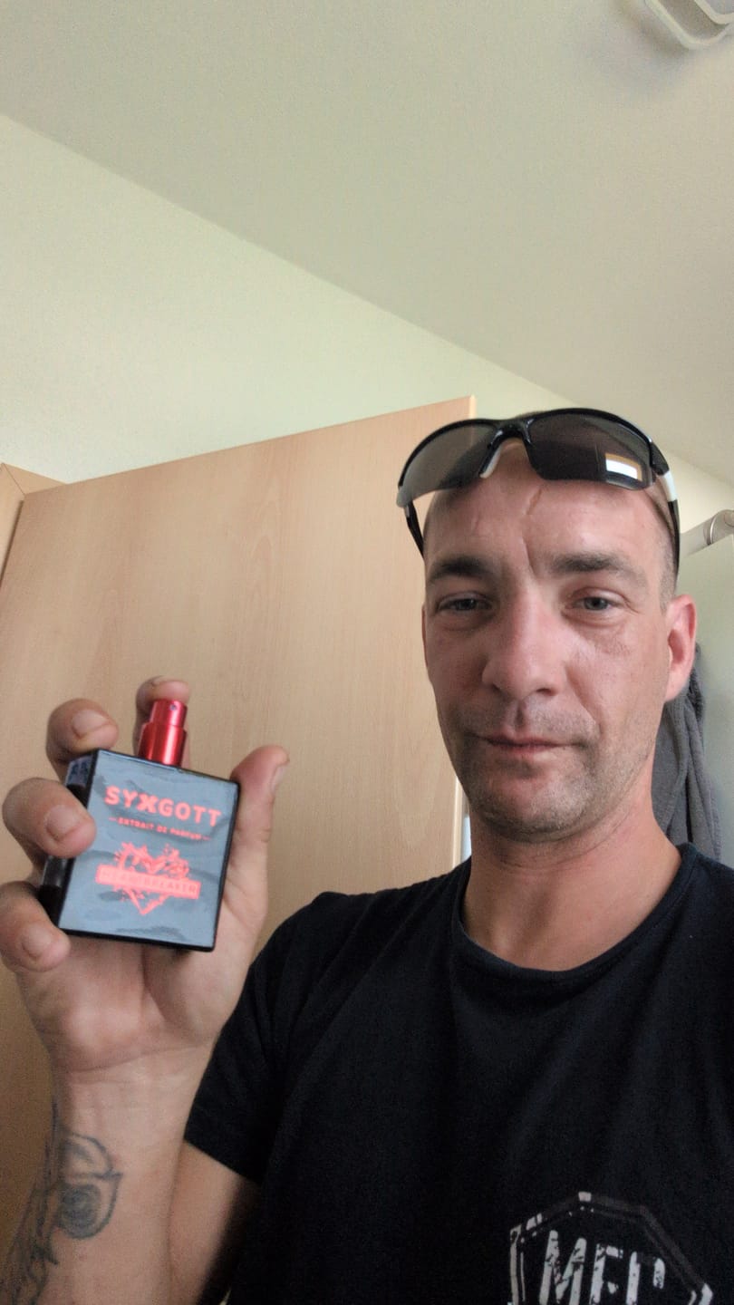 Customer photo review of Syxgott Pheromon Parfum - 50ml