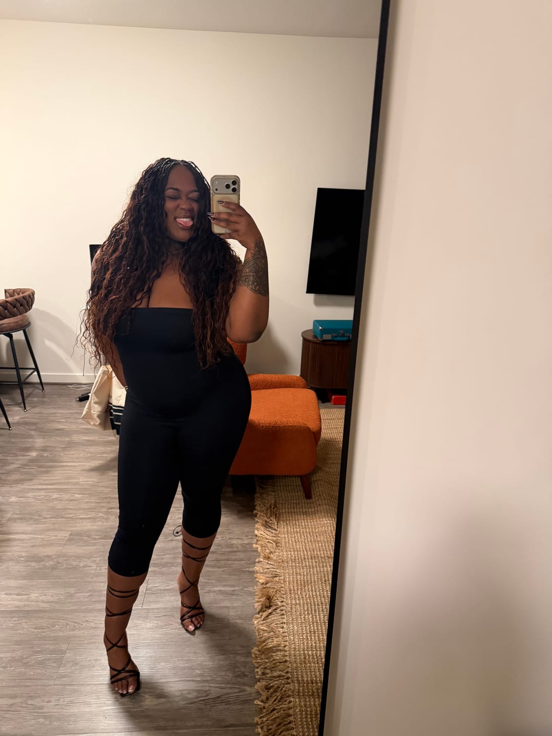 Customer photo review of DANIE CAPRI