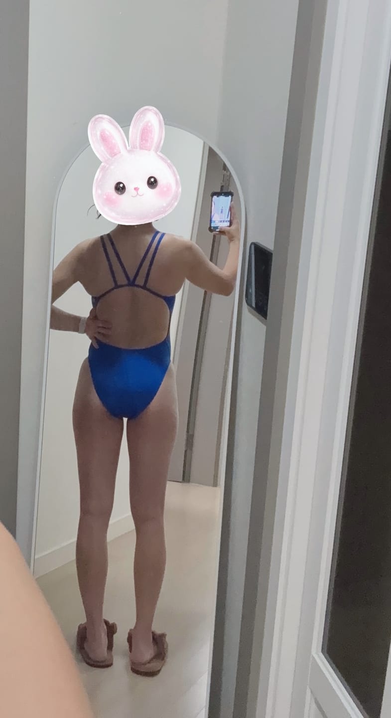 Customer photo review of APSLEY ONE PIECE - Cobalt