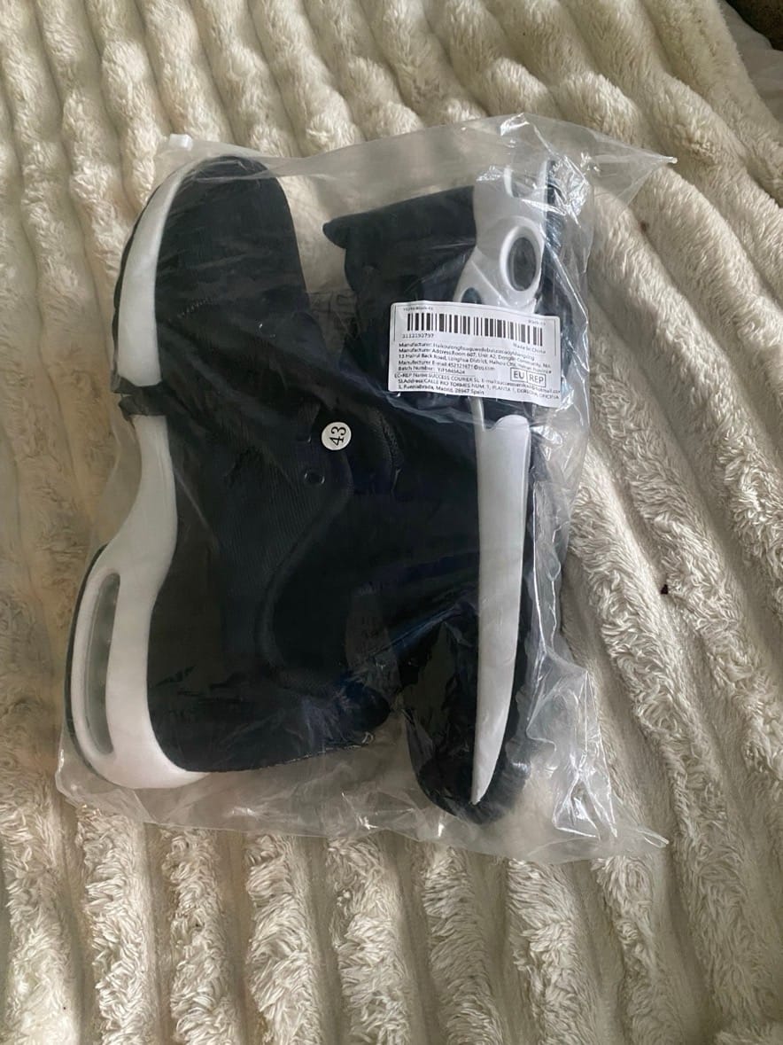 Customer photo review of OrthoCare | Comfortabele Schoenen met Luchtkussenzool