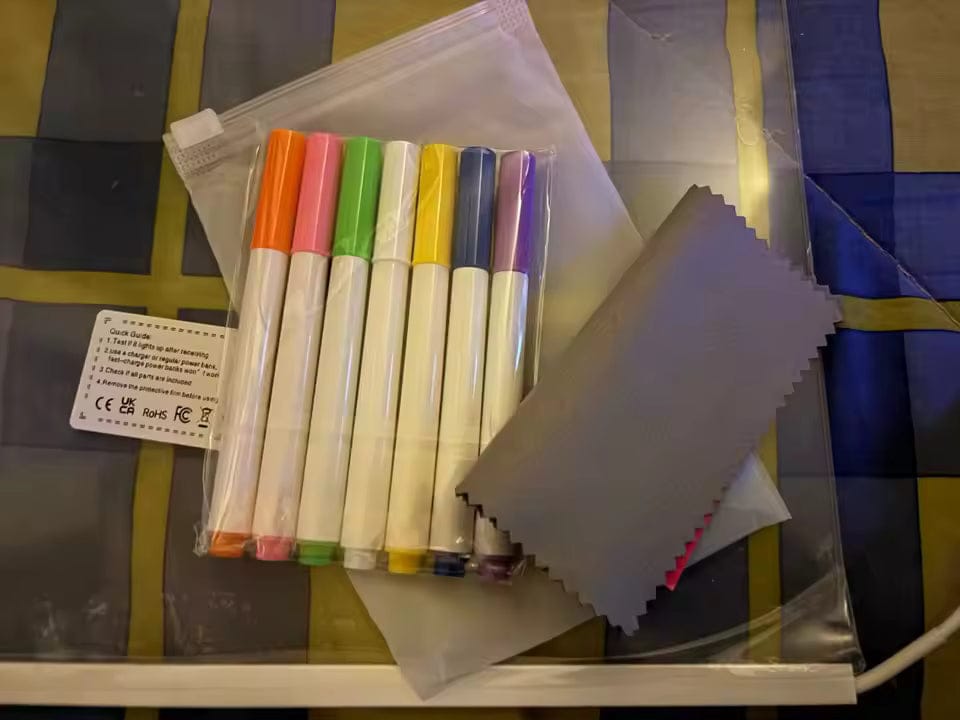 Customer photo review of לוח הקסם המואר – לומדים, מציירים ומתרחקים ממסכים