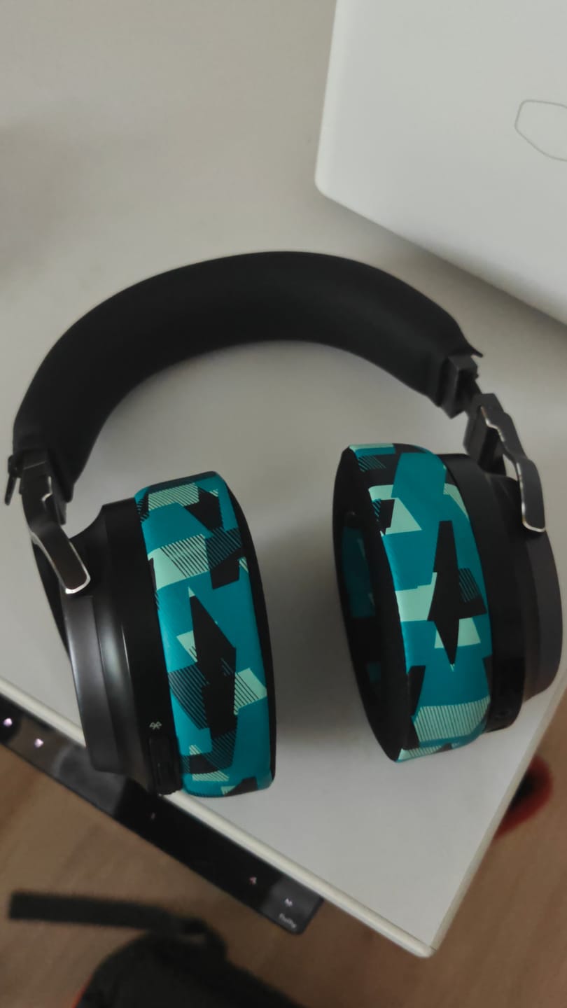 Customer photo review of Corsair Virtuoso Earpads - WC FreeZe Cooling Gel