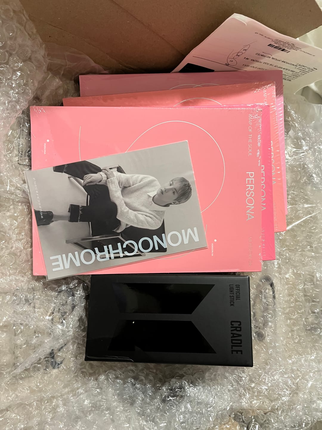 Customer photo review of BTS - 6TH MINI ALBUM MAP OF THE SOUL PERSONA