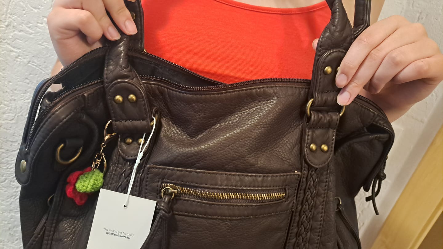 Customer photo review of CLAIRE' CITY BAG