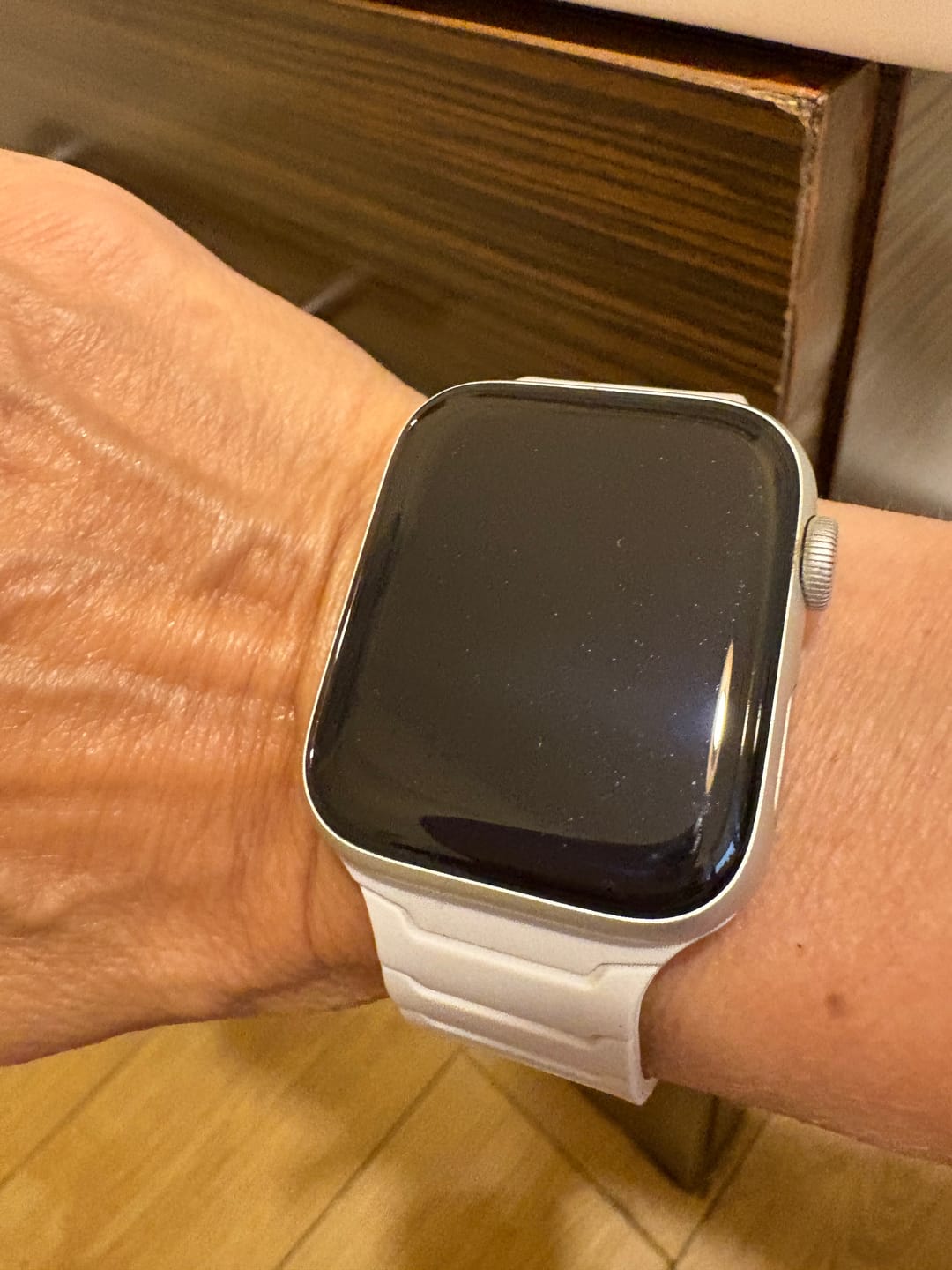 Customer photo review of Magnetic Silicone Sport Strap for Apple Watch