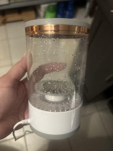 Customer photo review of Işıltı Otomatik Makyaj Fırçası Temizleme Cihazı | Tek Tuşla Profesyonel Bakım