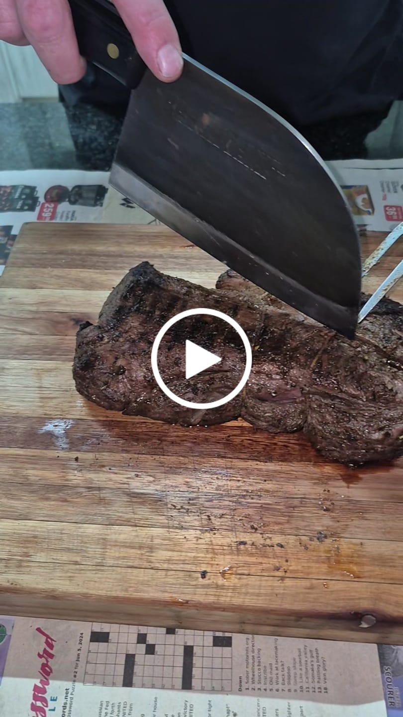 Customer video review of BRAAIPLANK™ HAMMER FORGED BUTCHER KNIFE