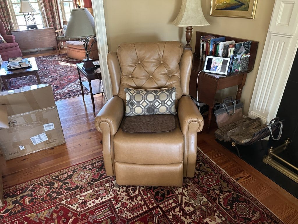 Customer photo review of 9199 Medium Top Grain Leather Power Lift Recliner - Dual Motor, Lay Flat, USB, Heat & Massage