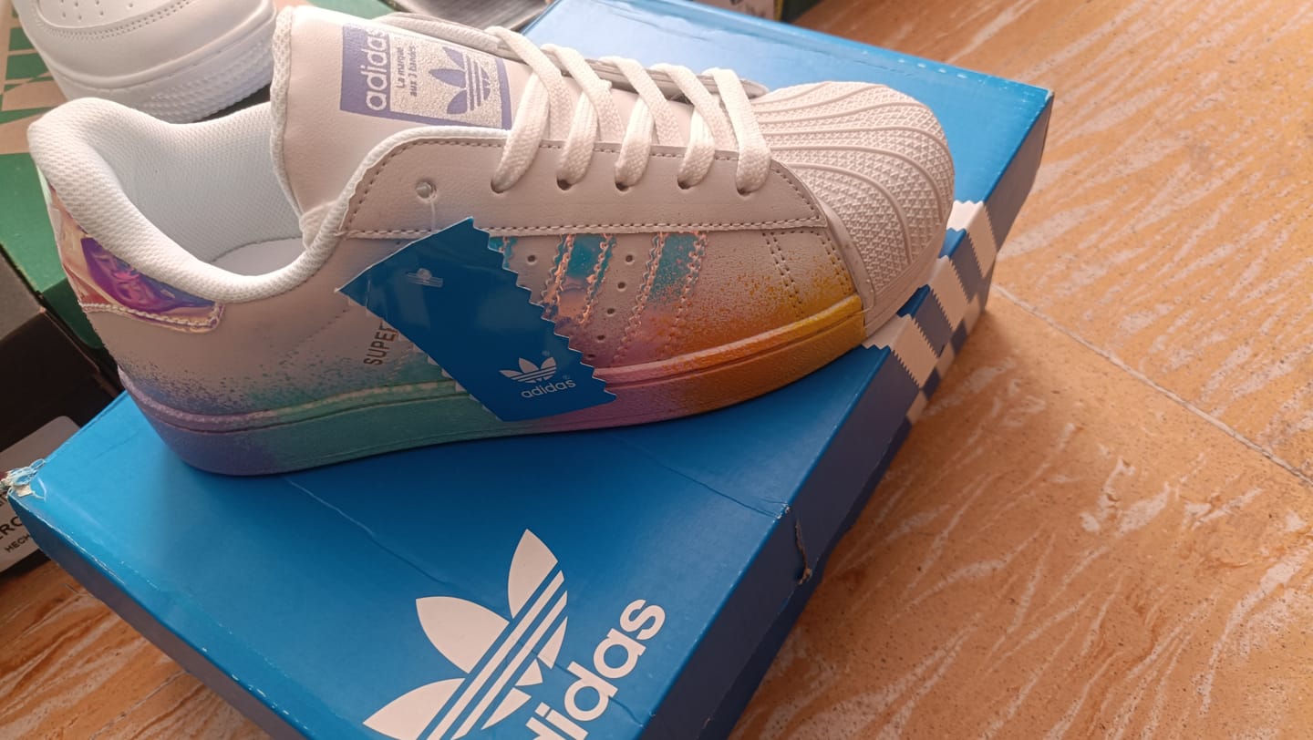 Customer photo review of Tenis 013 Negro Total