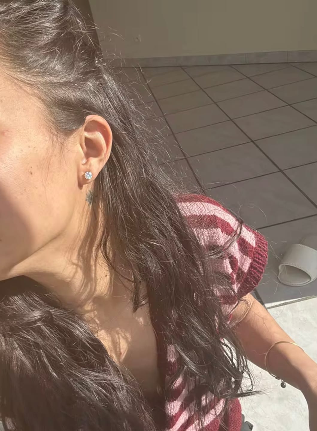 Customer photo review of Aretes Moissanita VVS