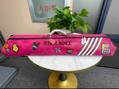 Customer photo review of Lizard Rainbow Series Cue Case 3B4S