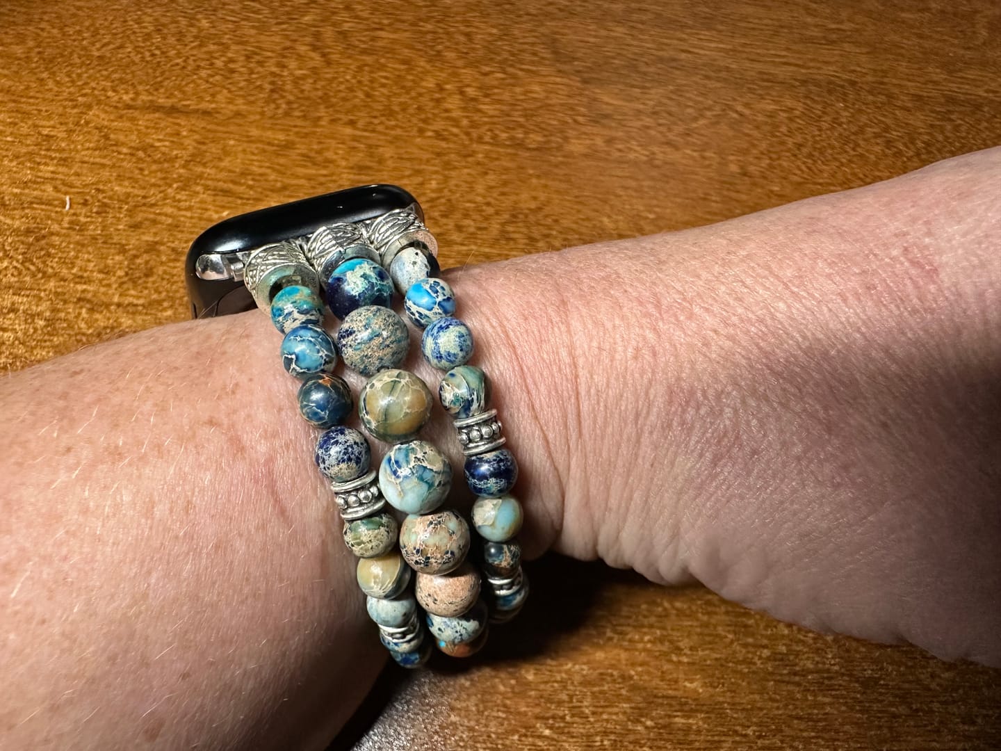 Customer photo review of Handmade Blue Jasper Bead Elastic Apple Watch Band