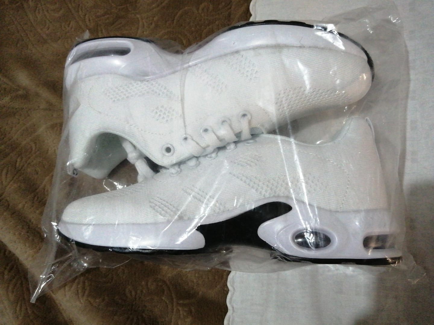 Customer photo review of OrthoCare | Comfortabele Schoenen met Luchtkussenzool