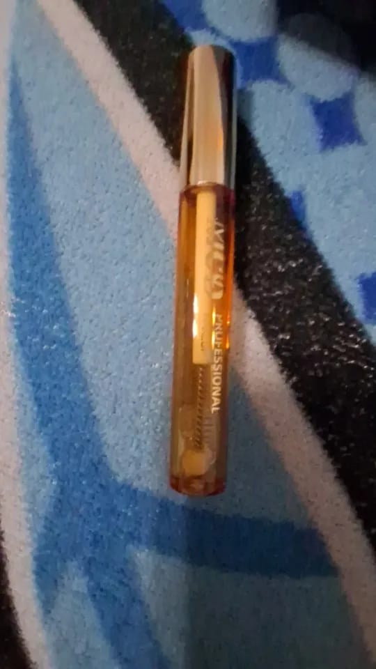 Customer photo review of BROWFI™ - Perfect Eyebrows in 5 seconds
