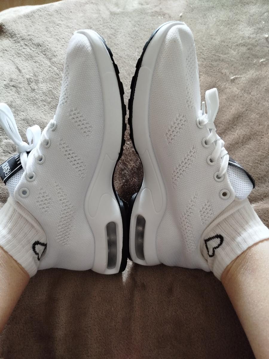Customer photo review of OrthoCare | Comfortabele Schoenen met Luchtkussenzool