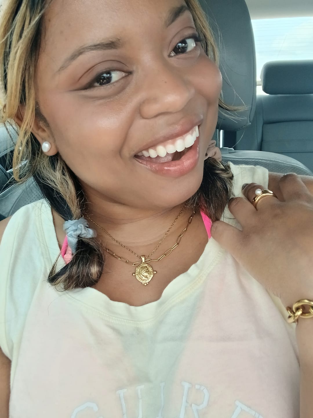 Customer photo review of Maui Paperclip Necklace