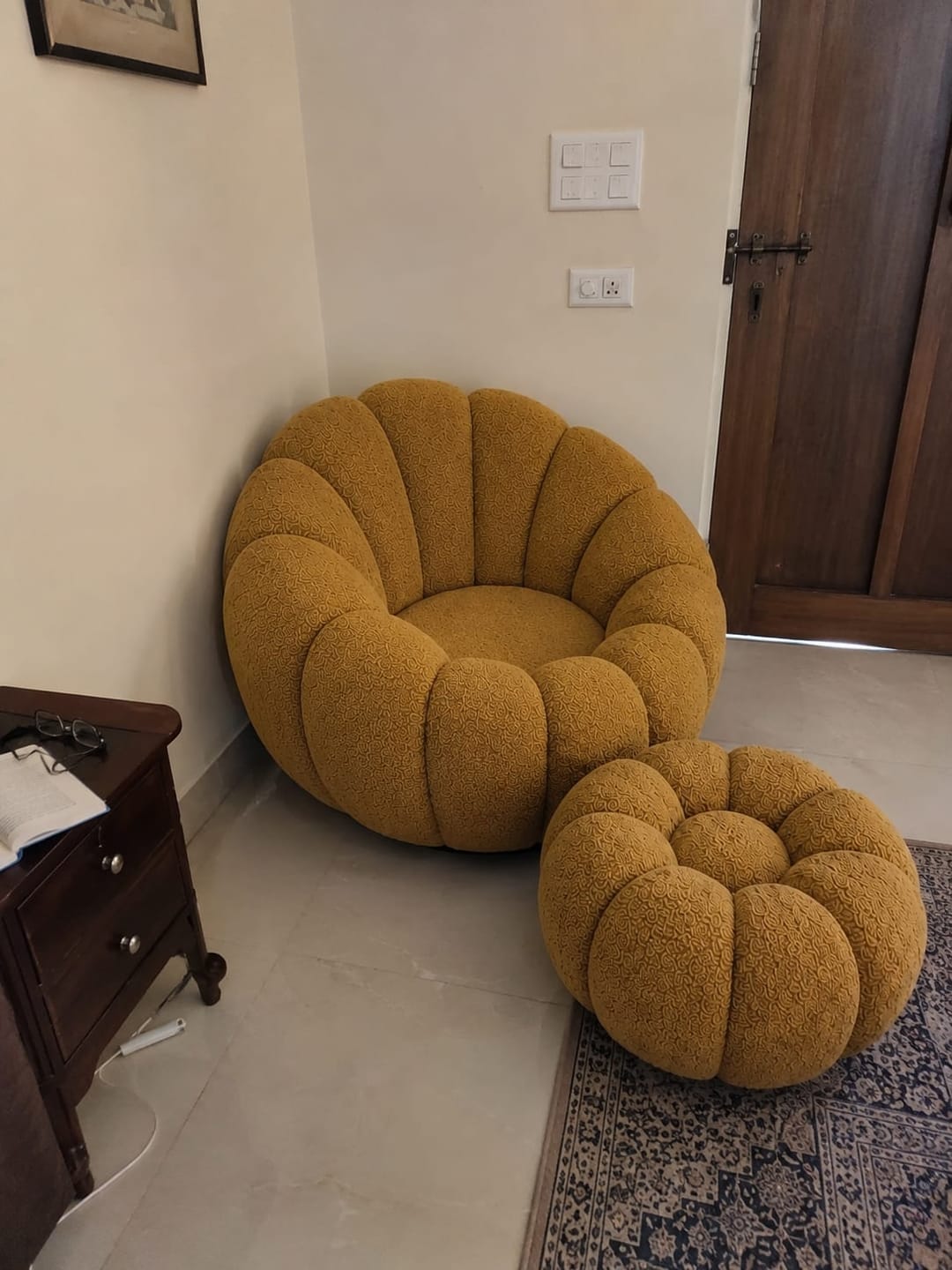 Customer photo review of Modern 360° Rotating Lounge Chair with Footstool | Premium Upholstered Accent Chair