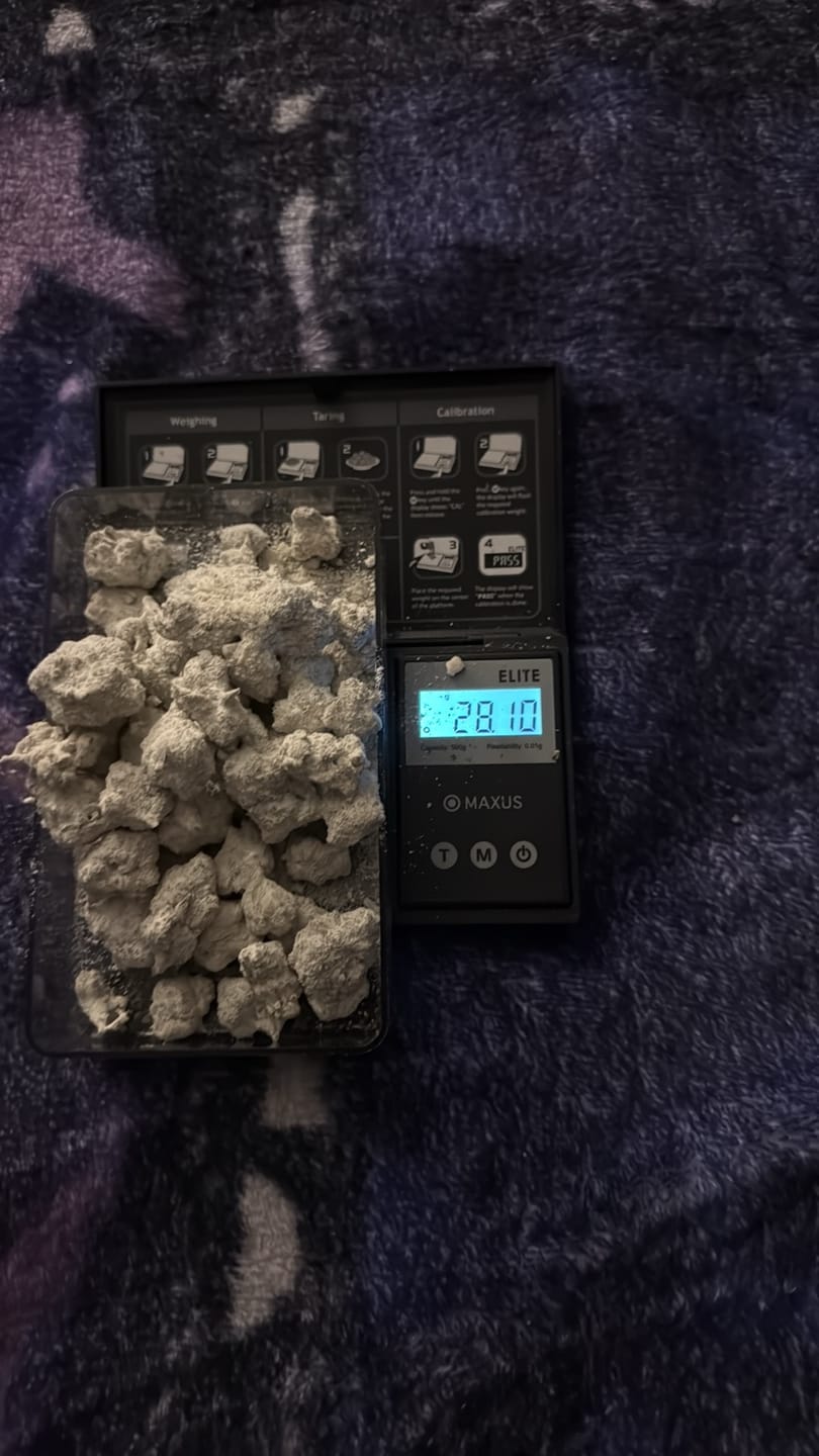 Customer photo review of Snow Capz 28 Grams