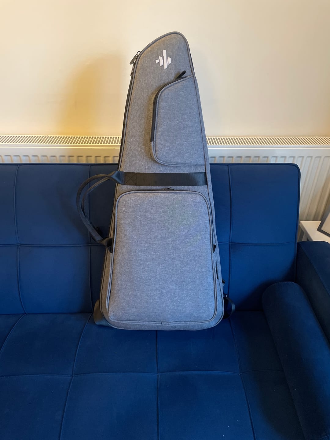 Customer photo review of Donner HLX-500 Headless Electric Guitar(NHL-500)