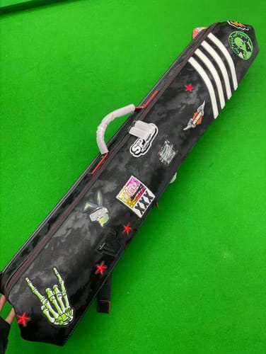 Customer photo review of Lizard Rainbow Series Cue Case 3B4S