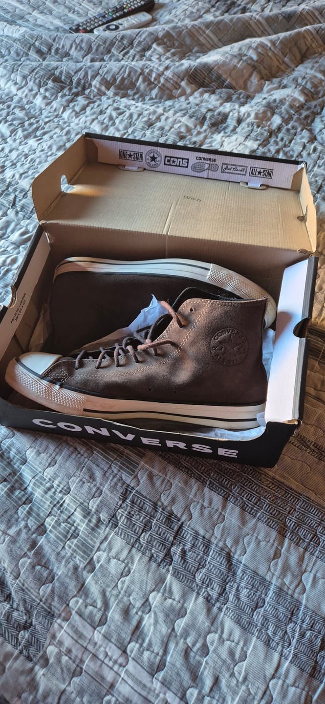 Customer photo review of Zapatillas Converse Chuck Taylor Hi SE Marrón