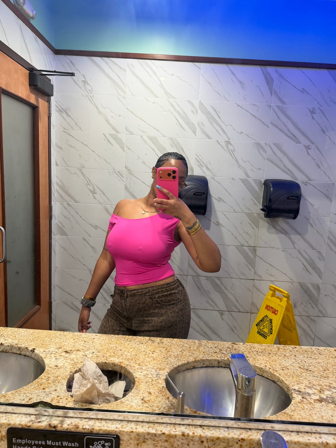 Customer photo review of ELLE TOP