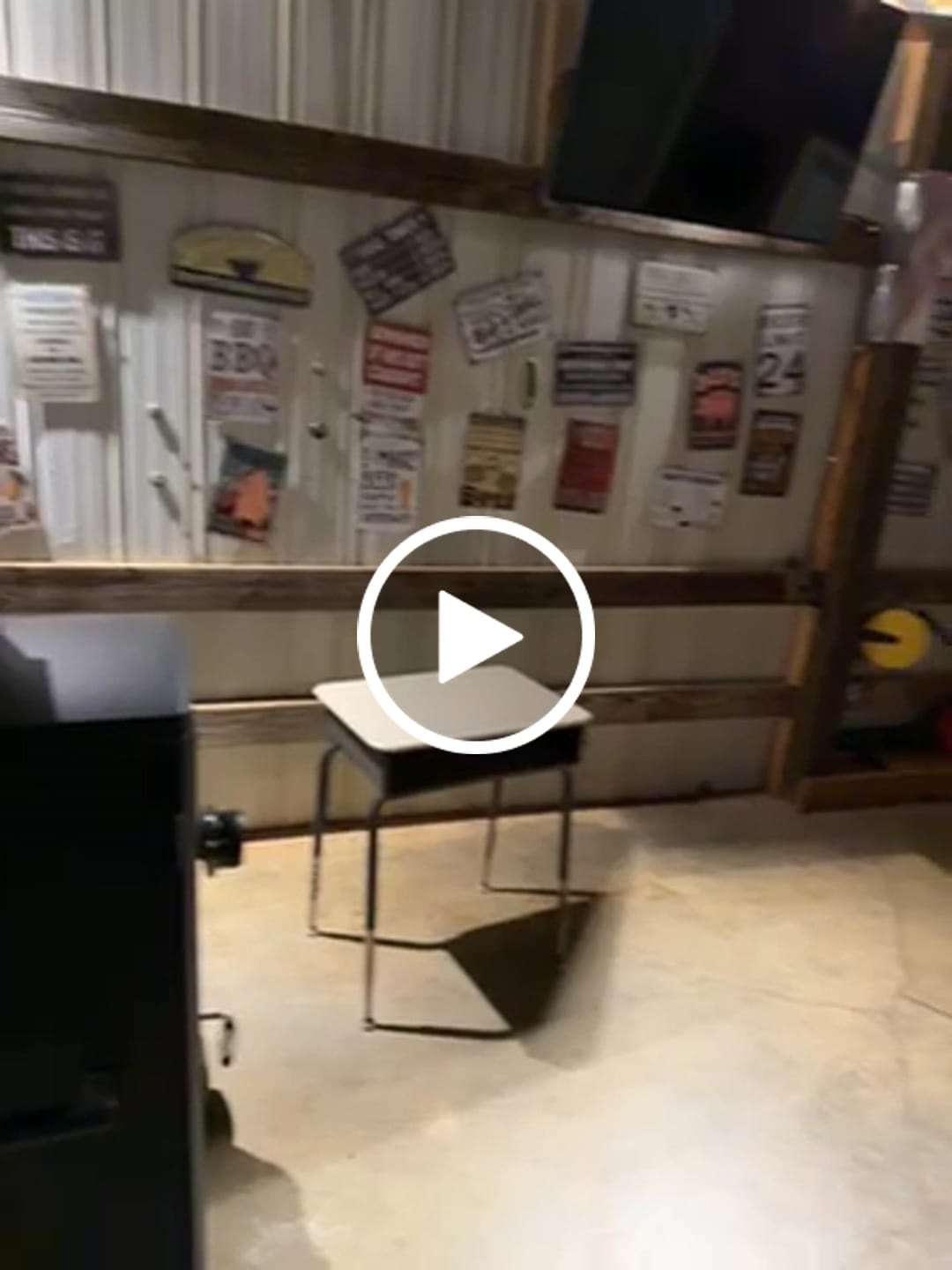 Customer video review of Bar & Grill II Metal Sign