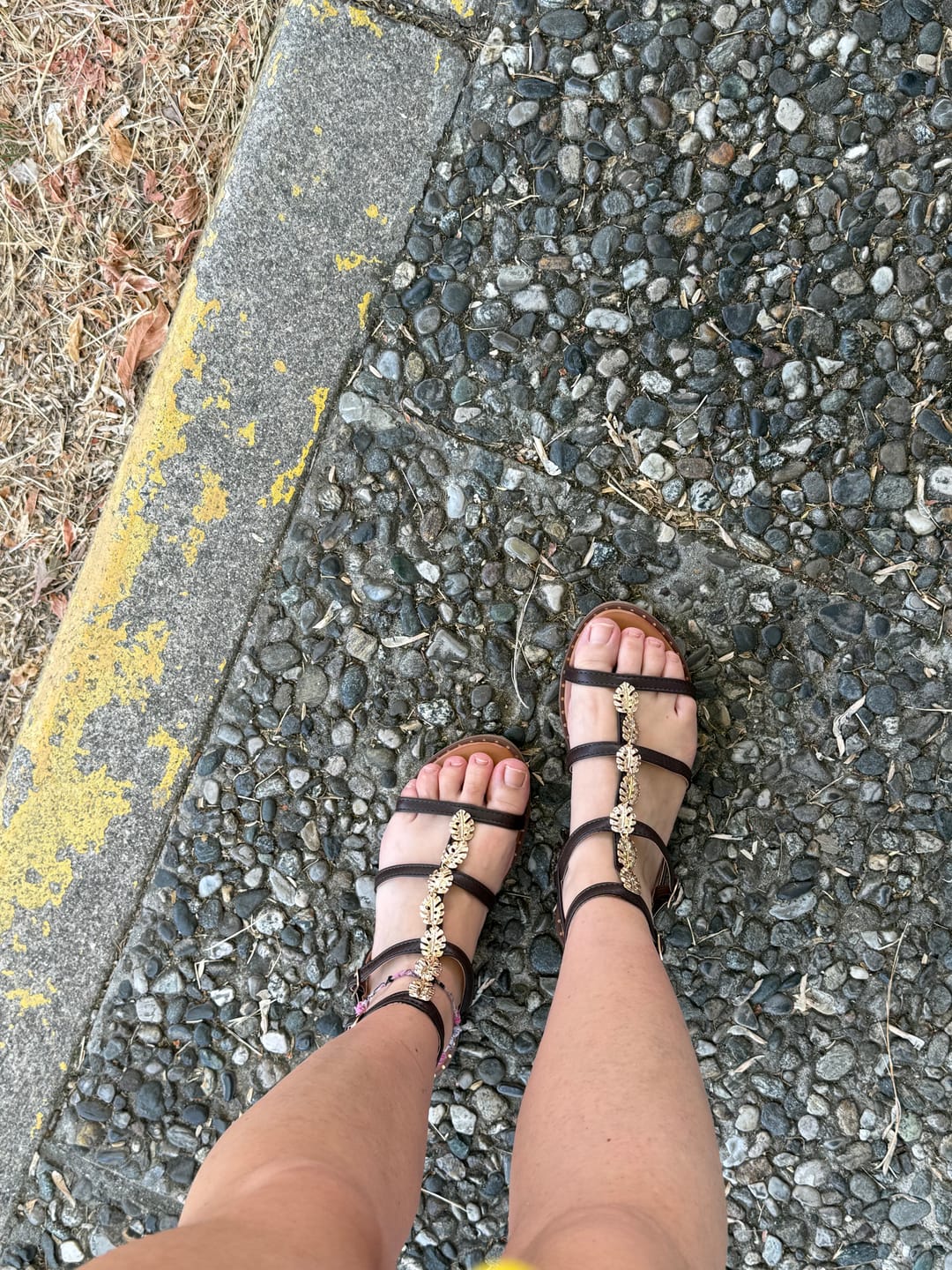 Customer photo review of Sandalo Foglioline oro